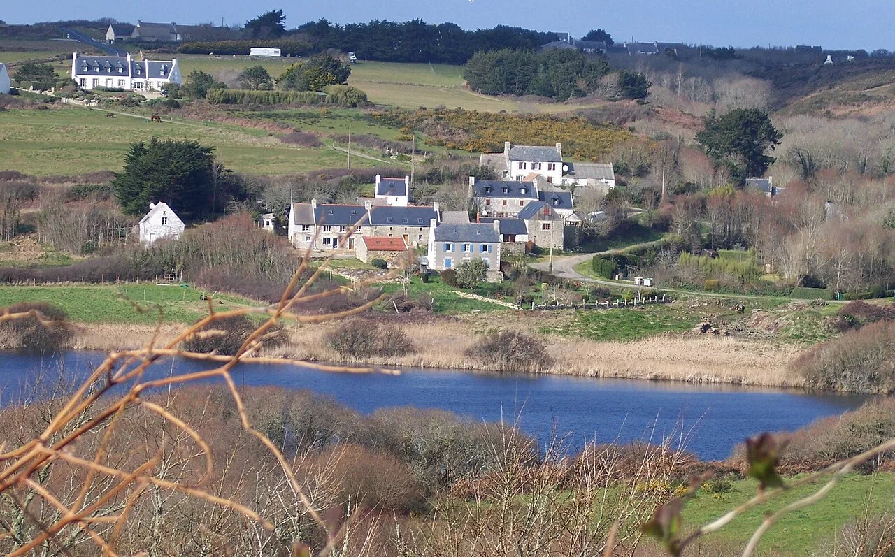 la campagne de Cléden-Cap-Sizun - Étang de Laoual, près de la baie des Trépassés